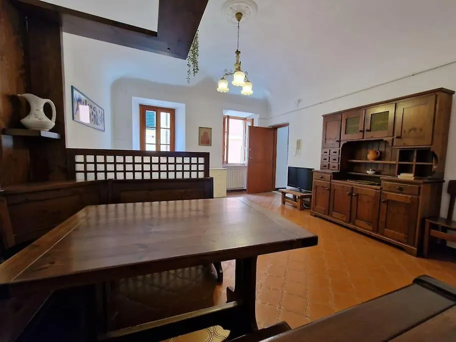 Silver Sands Finale Ligure - Traditional Apartment - 4 Beds & Terrace By The Beach 0*,  Italy