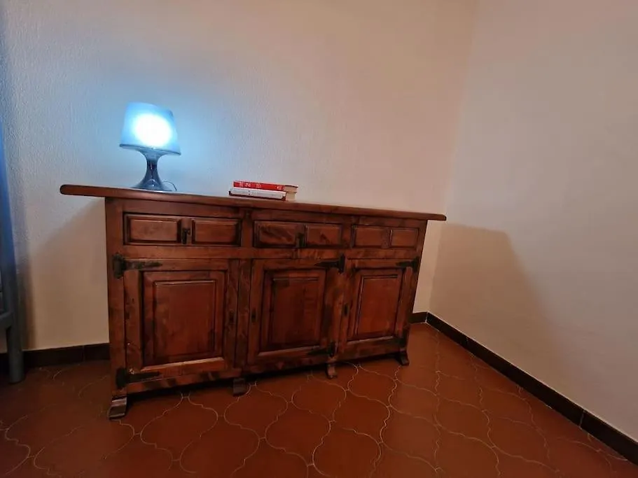Silver Sands Finale Ligure - Traditional Apartment - 4 Beds & Terrace By The Beach