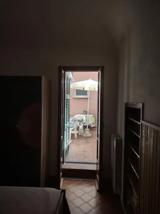 Silver Sands Finale Ligure - Traditional Apartment - 4 Beds & Terrace By The Beach Italy