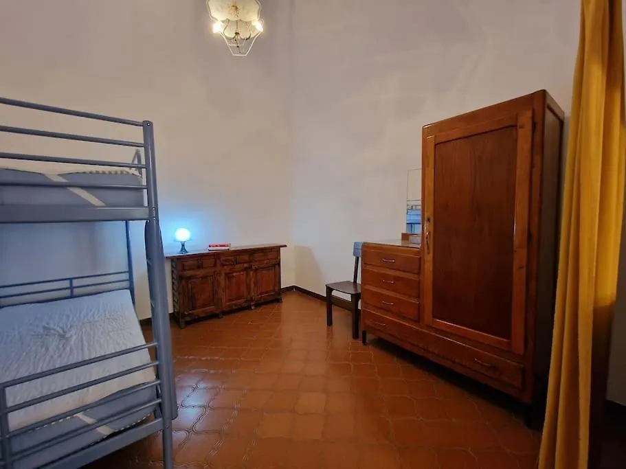 Silver Sands Finale Ligure - Traditional Apartment - 4 Beds & Terrace By The Beach